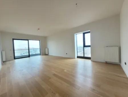 4+1 Mieterlose Wohnung Im 20. Stock Zum Verkauf Im Loft-Komplex Beytepe İncek Bulvar