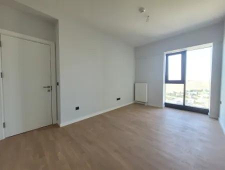 Beytepe İncek Bulvar Loft Zu Vermieten 2+1 68M² 21. Stock Boulevard Fassade Wohnung