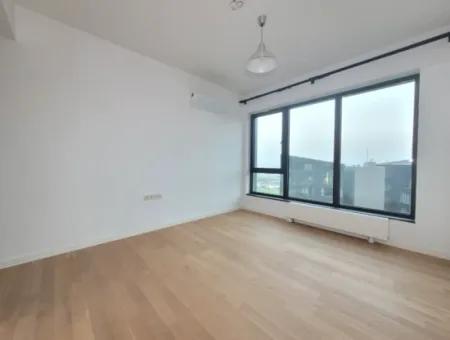 İncek Loft Zu Vermieten 2+1 85 M² 4. Stock Mogan Fassade Wohnung