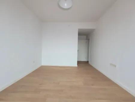 İncek Loft Zu Vermieten 2+1 85 M² 4. Stock Mogan Fassade Wohnung