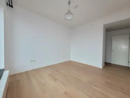 İncek Loft Zu Vermieten 2+1 85 M² 4. Stock Mogan Fassade Wohnung