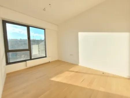 Mieterloses İncek Loft 3 1 Wohnung Im 4. Stock Mit Terrasse Zum Verkauf  In Gölbaşı / Ankara /Türkei