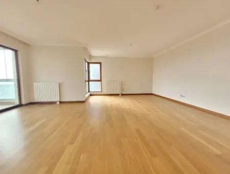 4+1 207 M² Wohnung Mit Seeblick Zum Verkauf Im Vacant İncek Nata