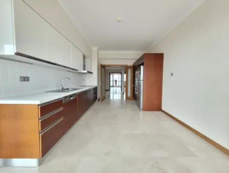 4+1 207 M² Wohnung Mit Seeblick Zum Verkauf Im Vacant İncek Nata