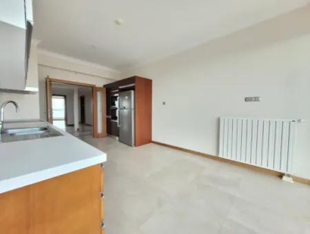 4+1 207 M² Wohnung Mit Seeblick Zum Verkauf Im Vacant İncek Nata