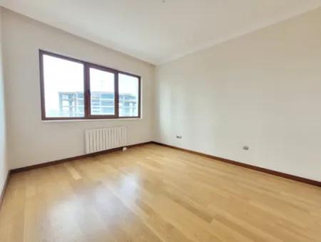 4+1 207 M² Wohnung Mit Seeblick Zum Verkauf Im Vacant İncek Nata