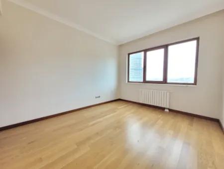 4+1 207 M² Wohnung Mit Seeblick Zum Verkauf Im Vacant İncek Nata