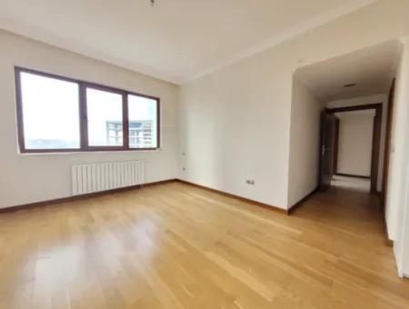 4+1 207 M² Wohnung Mit Seeblick Zum Verkauf Im Vacant İncek Nata