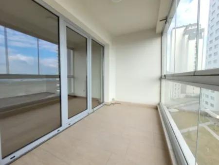 4+1 207 M² Wohnung Mit Seeblick Zum Verkauf Im Vacant İncek Nata