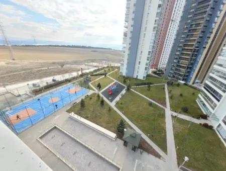 4+1 207 M² Wohnung Mit Seeblick Zum Verkauf Im Vacant İncek Nata