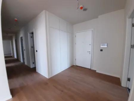 4+1 Mieterlose Wohnung Im 5. Stock Zum Verkauf Im Loft-Komplex Beytepe İncek Bulvar