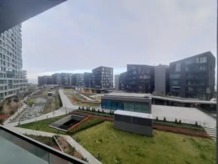 2,5+1 Mieterlose Wohnung Mit Blick Auf Die Landschaft Zum Verkauf Im İncek Loft-Komplex