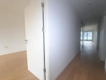 2,5+1 Mieterlose Wohnung Mit Blick Auf Die Landschaft Zum Verkauf Im İncek Loft-Komplex