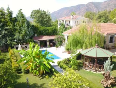 Luxusvilla Mit Pool In 1458 M² Grundstück Zum Verkauf In Köyceğiz , Muğla, Türkei