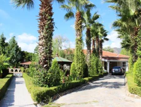 Luxusvilla Mit Pool In 1458 M² Grundstück Zum Verkauf In Köyceğiz , Muğla, Türkei