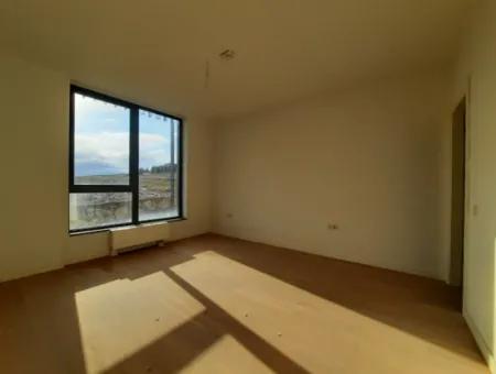 5,5+1  Maisonette-Wohnung Im 2. Stock Mit Blick Auf Die Landschaft Zum Verkauf Im İncek Loft-Komplex