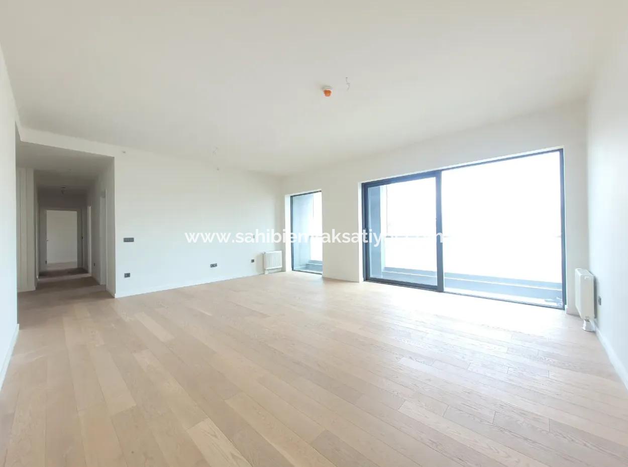 110 M2 2+1 3St Floor Tenantless Apartment For Sale In Beytepe İncek Bulvar Loft Complex