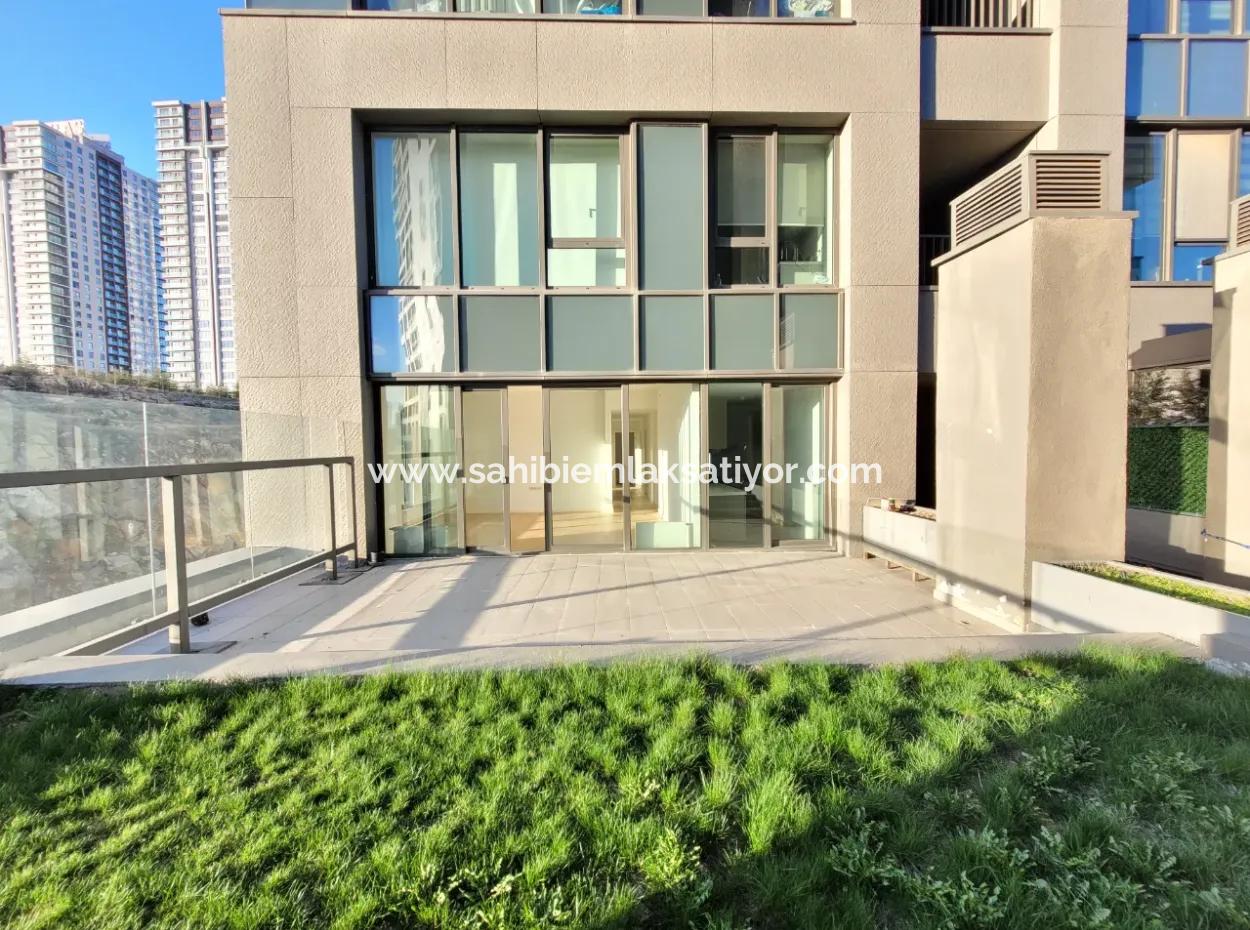 Tenantless İncek Loft 3+1 4Th Floor Apartment With Terrace For Sale In Gölbaşı - Ankara -Turkey