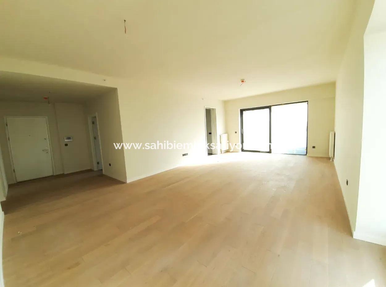 4+1 18 Th Floor Tenantless Apartment For Sale In Beytepe İncek Bulvar Loft Complex