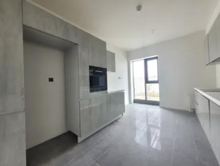 110 M2 2+1 3St Floor Tenantless Apartment For Sale In Beytepe İncek Bulvar Loft Complex