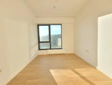 Tenantless İncek Loft 3+1 4Th Floor Apartment With Terrace For Sale In Gölbaşı - Ankara -Turkey