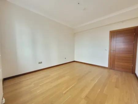 4+1 207 M² Lake View Apartment For Sale In Vacant İncek Nata