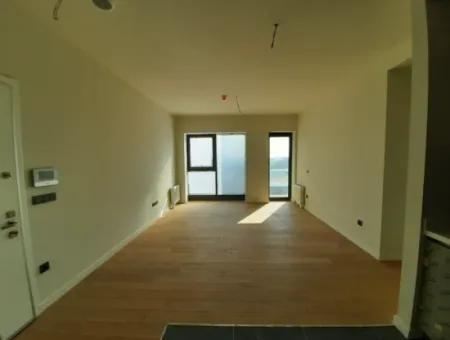 2+1 68 M² 14Th Floor Boulevard Facade Apartment For Sale In Beytepe İncek Bulvar Loft Complex