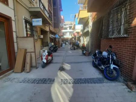 80 M² Chimney Shop For Rent In Çanakkale Bazaar