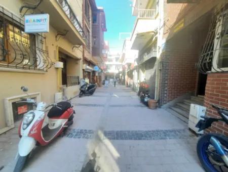 80 M² Chimney Shop For Rent In Çanakkale Bazaar