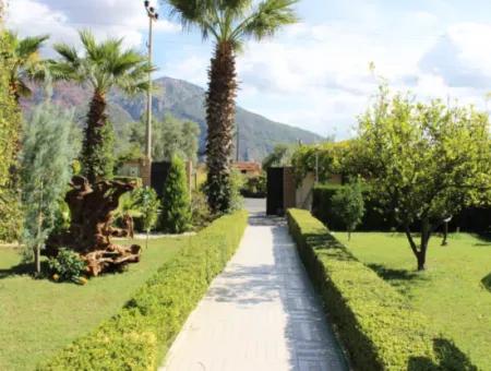 Luxury Villa With Pool In 1458 M² Land For Sale In Köyceğiz