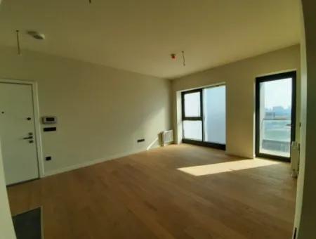 2+1 68 M² 20Th Floor Apartment For Sale In Beytepe İncek Bulvar Loft Complex