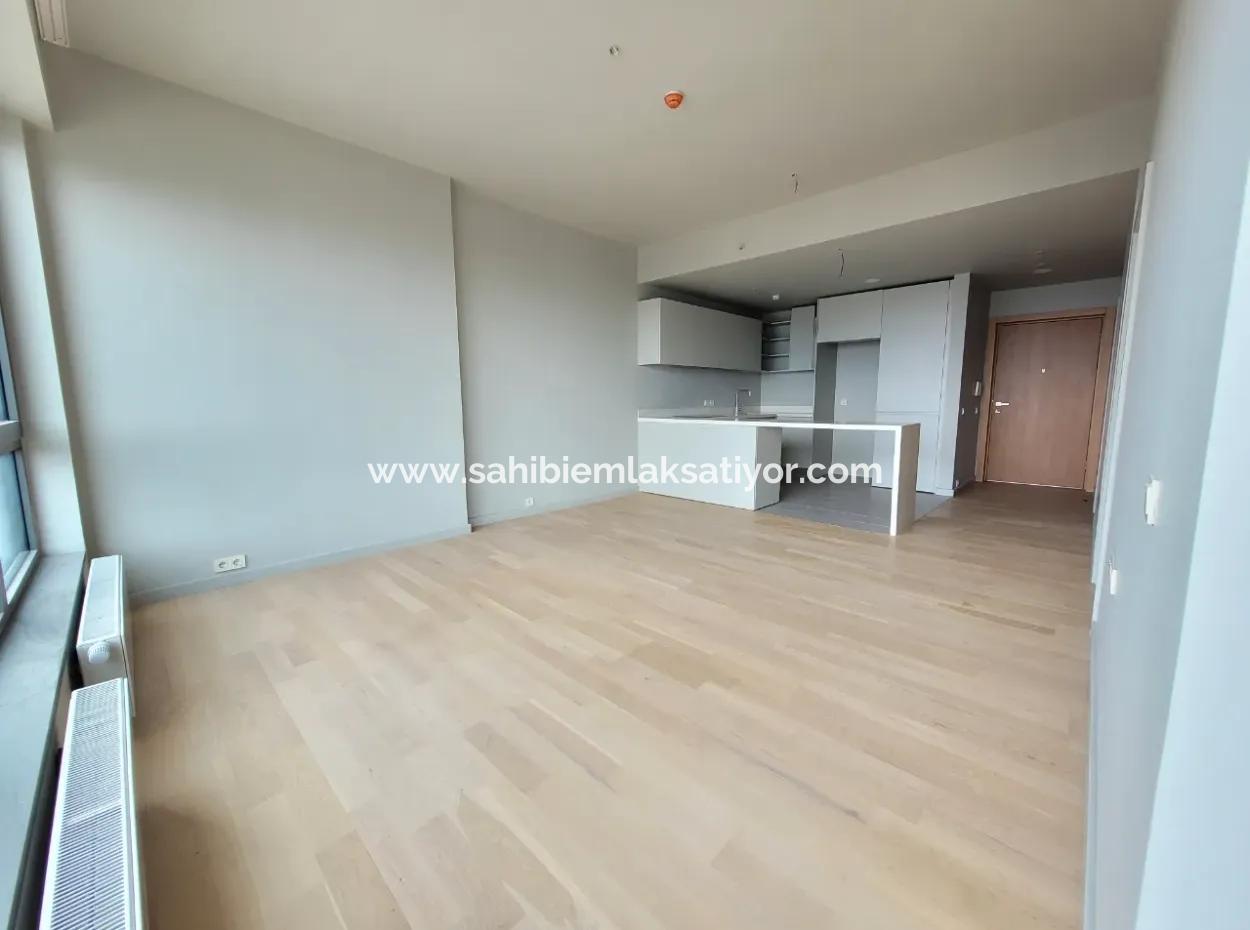 İncek Loft Kiralık  1+1 Şehir Manzaralı 14.Kat Daire