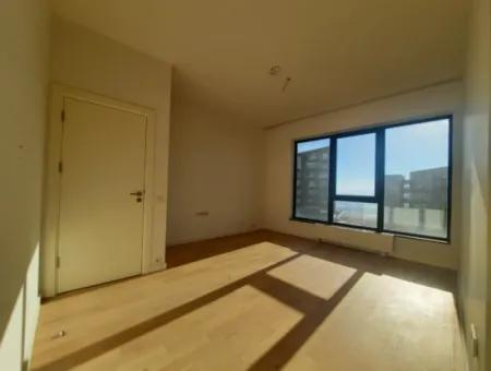 İncek Loft Satılık  3+1 Dubleks Peyzaj Manzaralı 2.Kat Daire