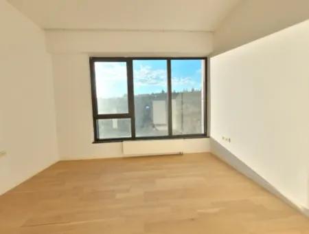 İncek Loft Satılık Teraslı  3+1 Şehir Manzaralı 3.Kat Daire