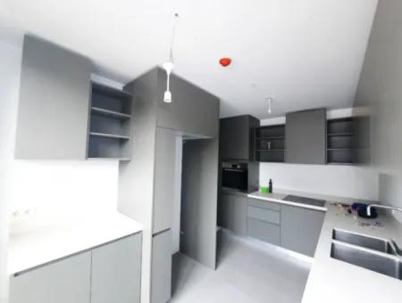 İncek Loft Satılık 3+1 Bahçe Dubleksi Şehir Manzaralı Daire