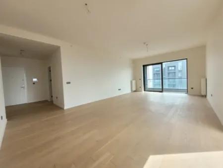 Beytepe İncek Bulvar Loft Satılık 3+1 130 M² 22.Kat Çayyolu Manzaralı Daire