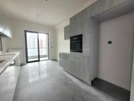 Beytepe İncek Bulvar Loft Satılık 3+1 130 M² 22.Kat Çayyolu Manzaralı Daire