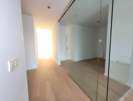 İncek Loft Satılık 2,5+1 Peyzaj Manzaralı Kiracısız 1.Kat Daire