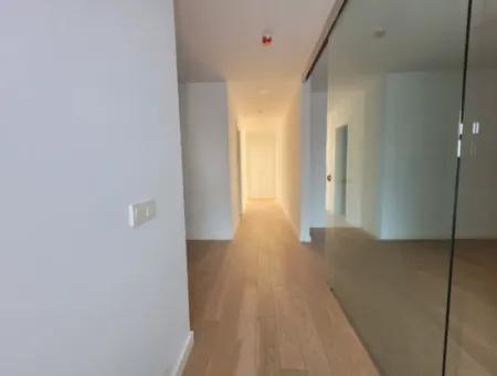 İncek Loft Satılık 2,5+1 Peyzaj Manzaralı 1.Kat Daire