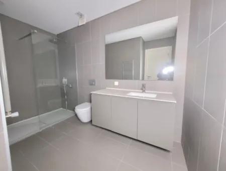 İncek Loft Satılık 2,5+1 Peyzaj Manzaralı Kiracısız 1.Kat Daire