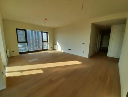 Beytepe İncek Bulvar Loft  Satılık 3+1 110 M² 14.Kat Güney Cephe Daire