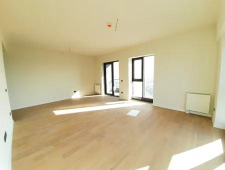 Beytepe İncek Bulvar Loft  Satılık 3+1 110 M² 14.Kat Güney Cephe Daire