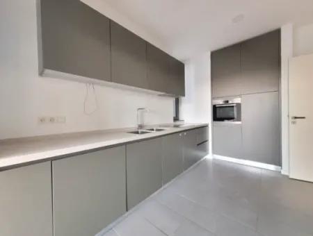 İncek Loft Sitesinde Satılık  4+1  Göl Manzaralı Daire (Ankara Evleri)