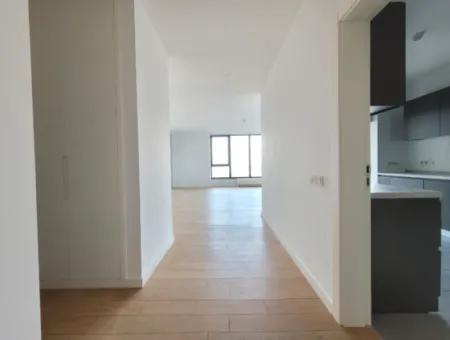 İncek Loft Sitesinde Satılık  4+1  Göl Manzaralı Daire (Ankara Evleri)