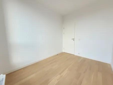 İncek Loft Sitesinde Satılık  4+1  Göl Manzaralı Daire (Ankara Evleri)