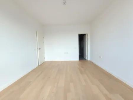 İncek Loft Sitesinde Satılık  4+1  Göl Manzaralı Daire (Ankara Evleri)