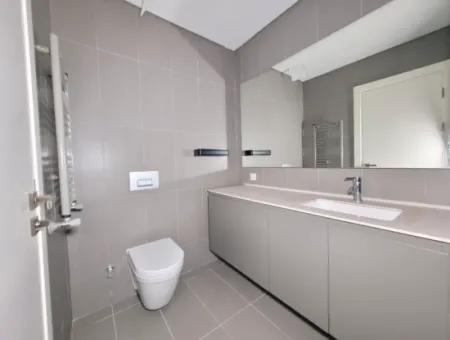 İncek Loft Satılık  5.5+1 Dubleks  Peyzaj Manzaralı 4.Kat Kiracısız Daire