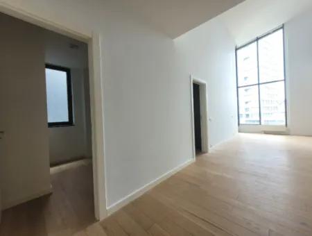 İncek Loft Satılık  5,5+1 Dubleks Peysaj Manzaralı 5.Kat Kiracısız Daire