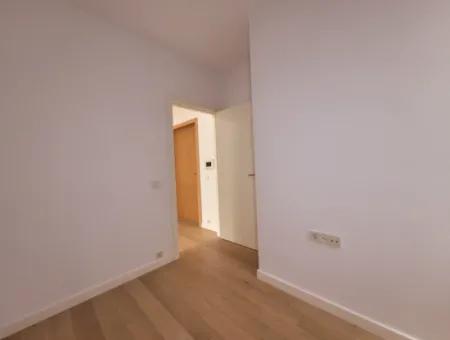 İncek Loft Satılık  5,5+1 Dubleks Peysaj Manzaralı 5.Kat Kiracısız Daire