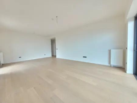 Beytepe İncek Bulvar Loft Satılık 3+1 130 M² 17.Kat Çayyolu Manzaralı Daire